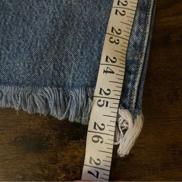 Levi’s Wedgie Straight Jean medium wash cropped ankle raw hem ridged denim sz 27 - Picture 12 of 13